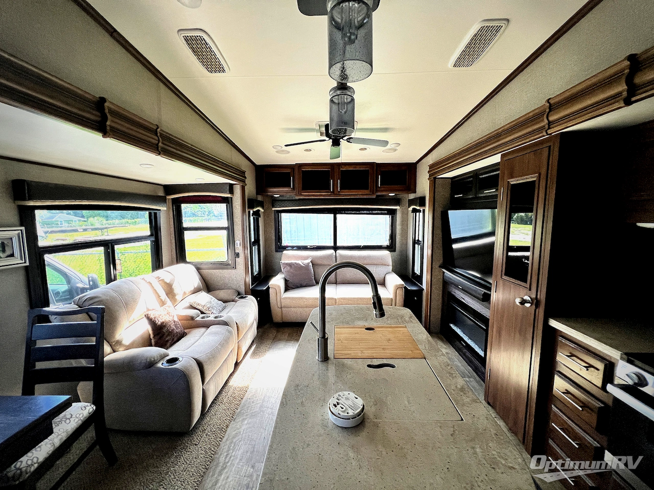 2019 Jayco Eagle 321RSTS Photo 4