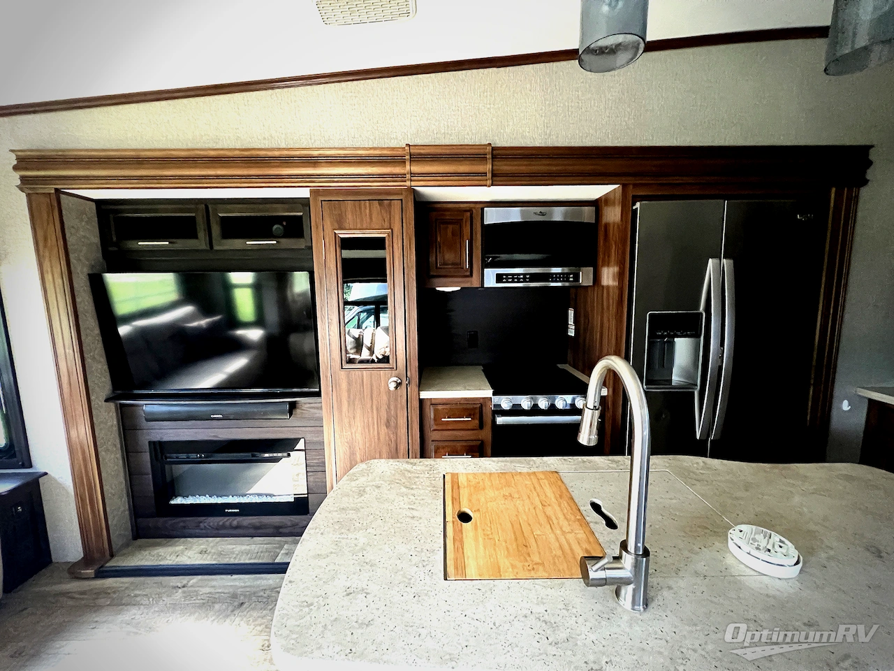 2019 Jayco Eagle 321RSTS Photo 8