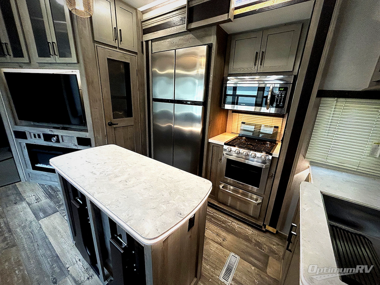 2020 Keystone Raptor 356 Photo 13