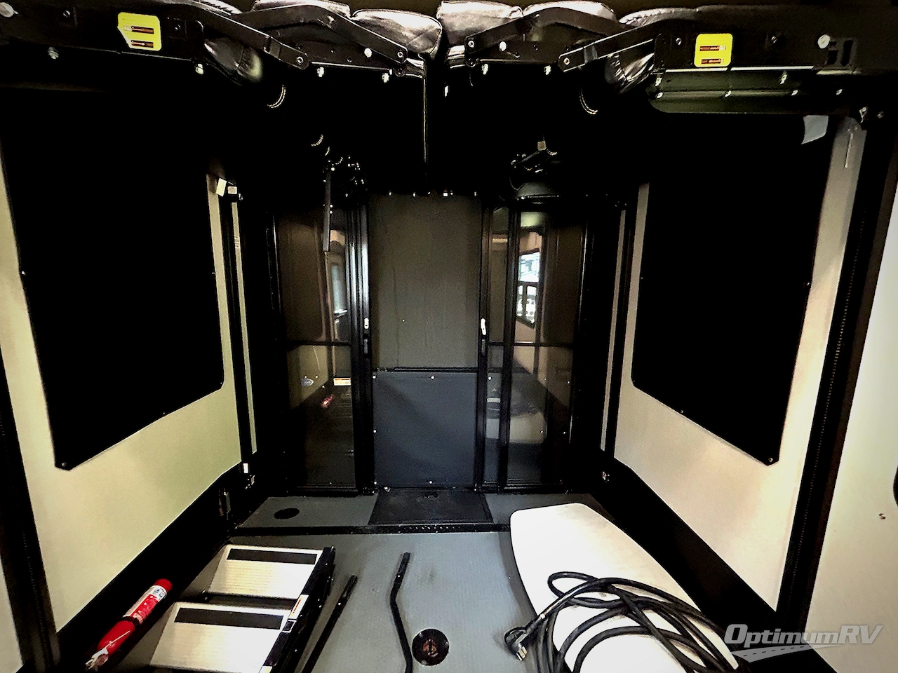 2020 Keystone Raptor 356 Photo 16