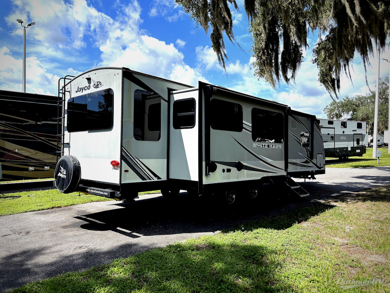2021 Jayco White Hawk 32RL Photo 2