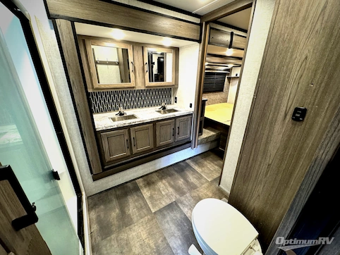 2023 CrossRoads Cameo CE4051BH RV Photo 3