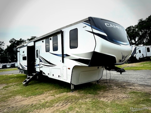 Used 2023 CrossRoads Cameo CE4051BH Featured Photo
