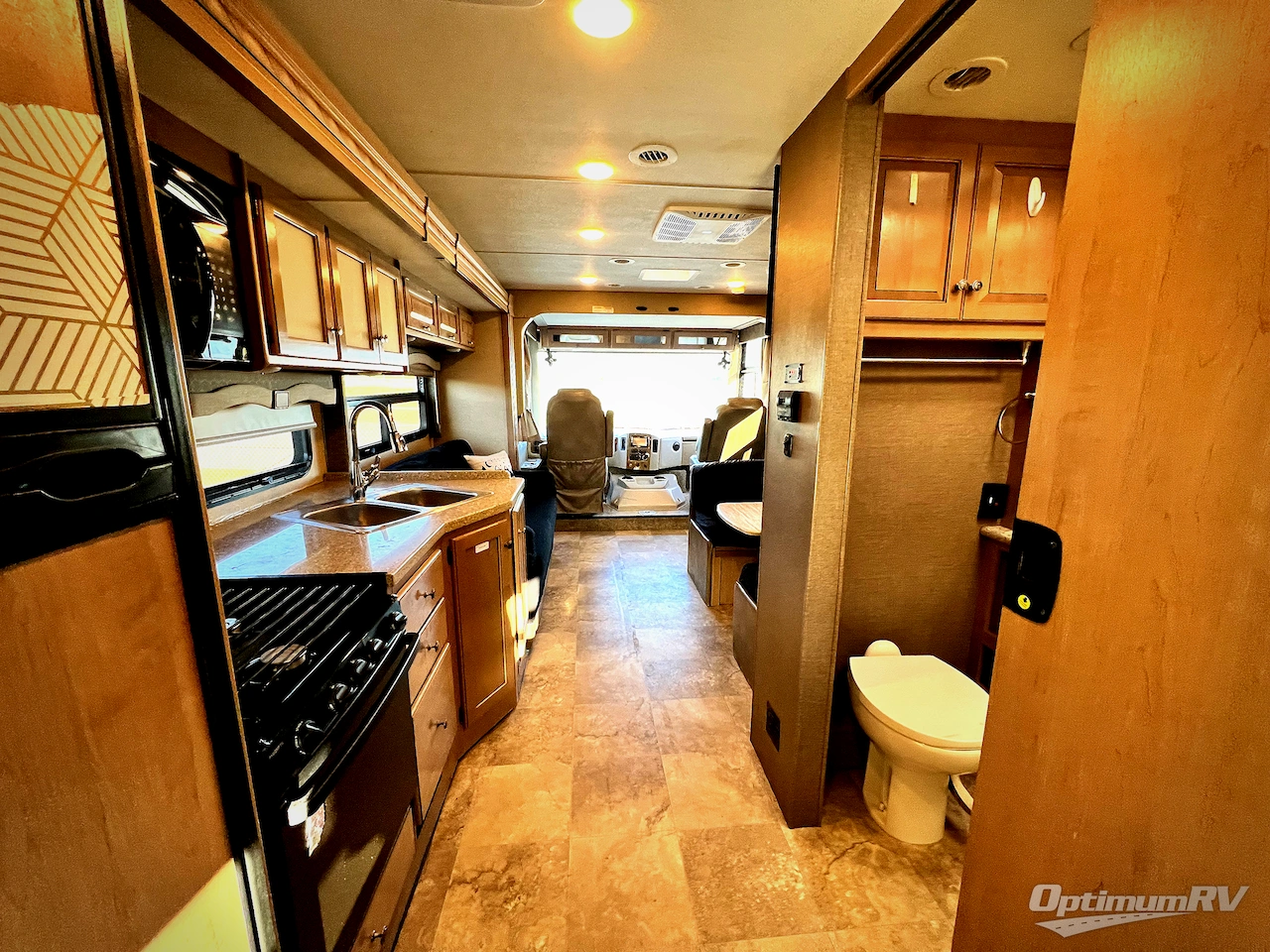 2018 Thor Windsport 29M Photo 5