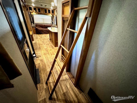 2019 Keystone Laredo 380MB RV Photo 3