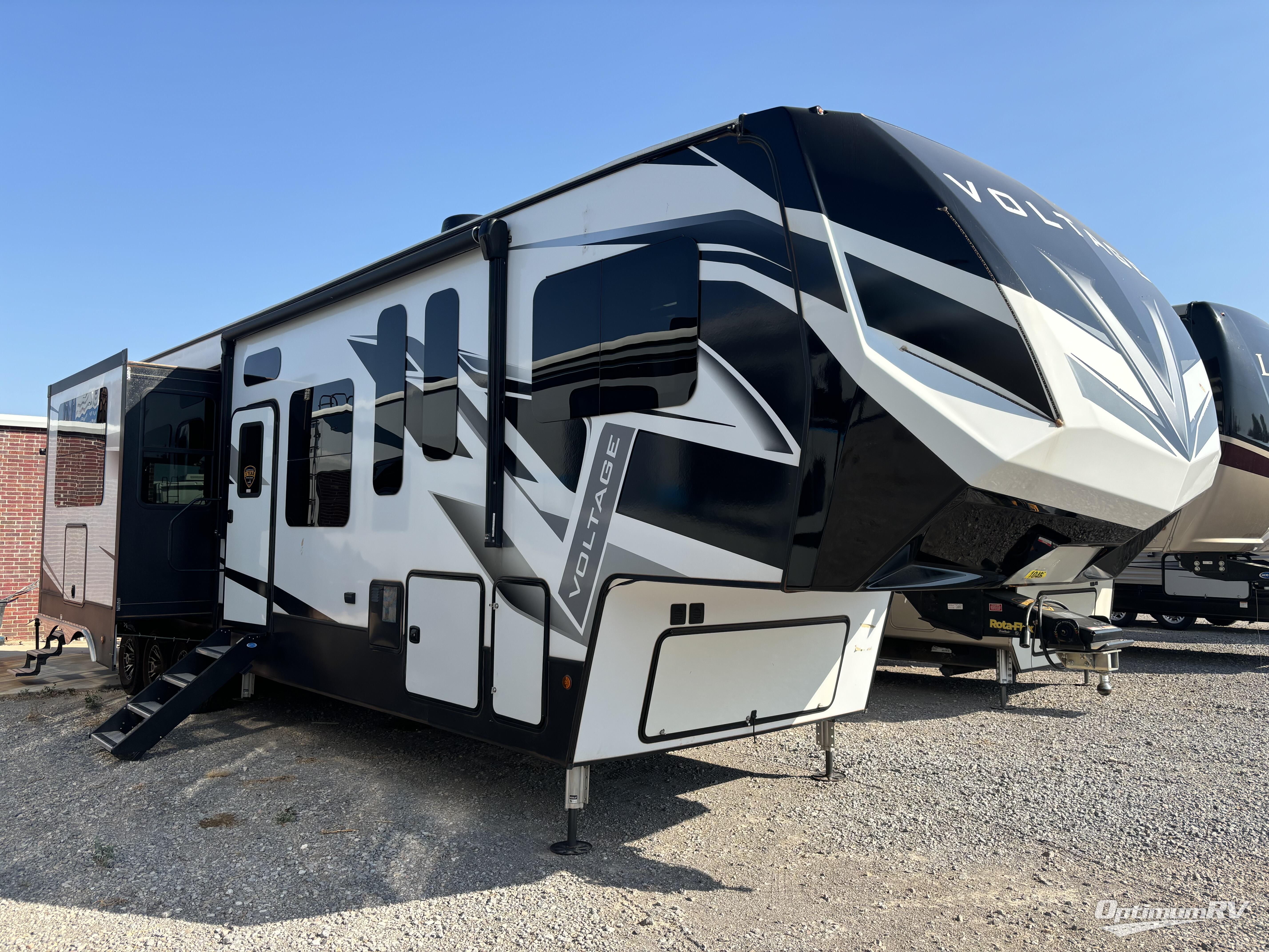 SOLD! - Used 2021 Dutchmen Voltage 4205 Fifth Wheel at Optimum RV