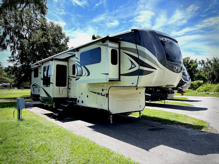 2019 Jayco North Point 385THWS RV Photo 1