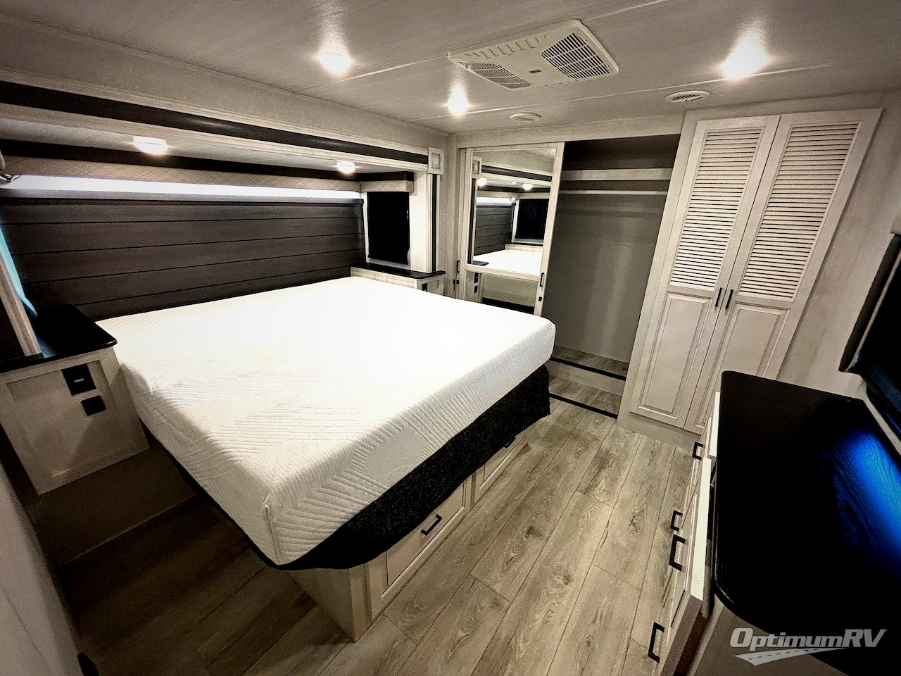 2023 East To West Ahara 365RL Photo 8