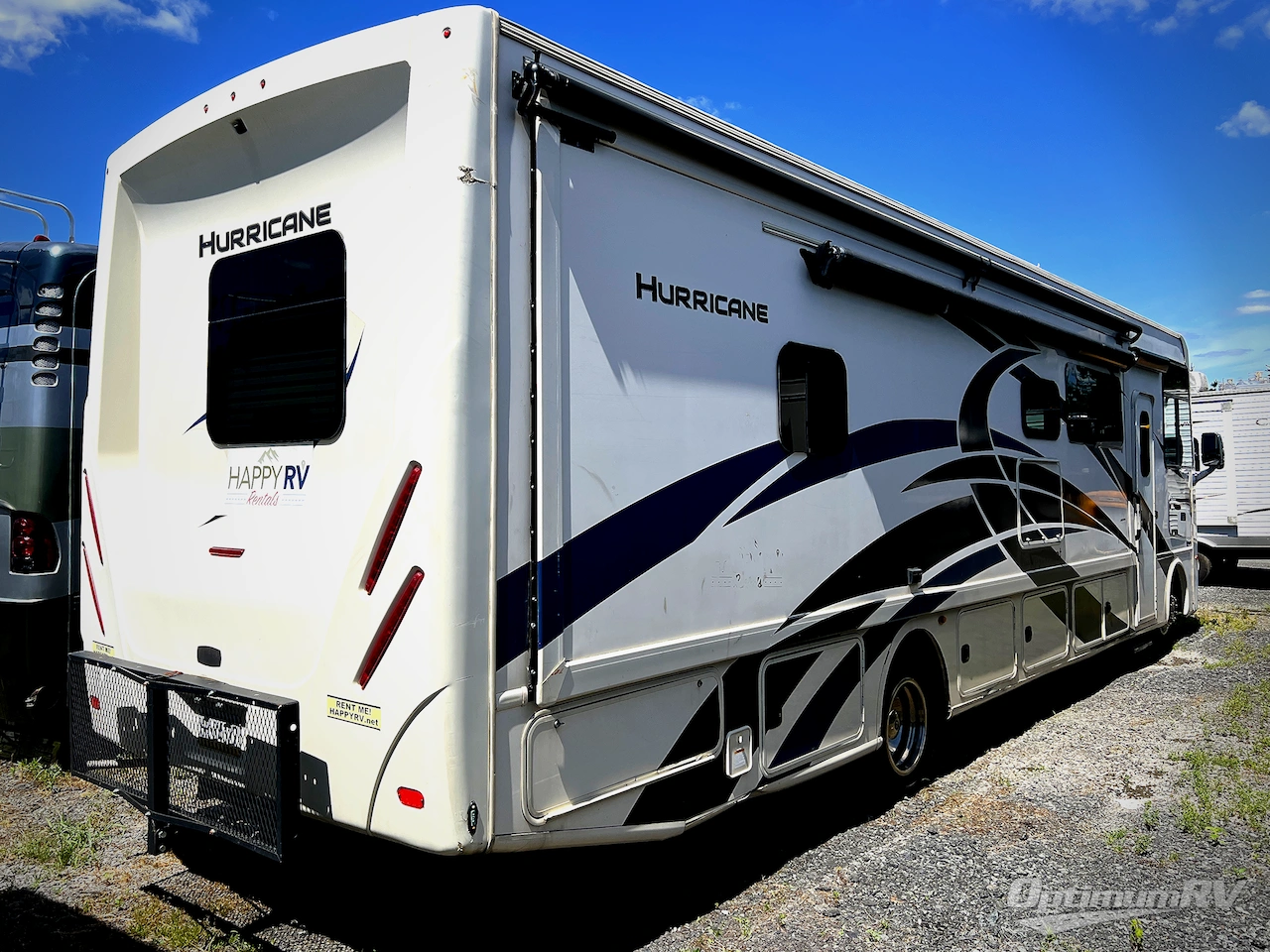2021 Thor Hurricane 34R Photo 2