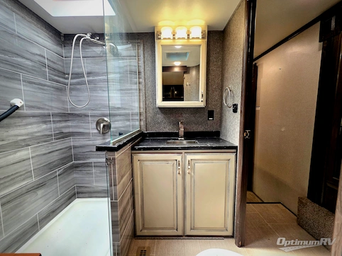 2020 Jayco Seismic 4113 RV Photo 3
