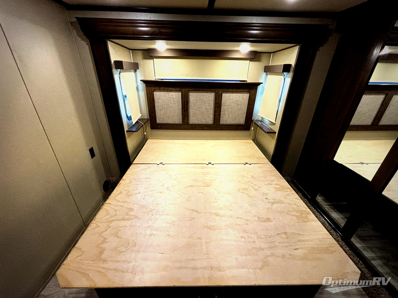 2019 Grand Design Solitude 375RES Photo 9