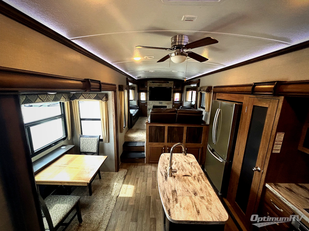 2018 Keystone Montana 3791RD Photo 6