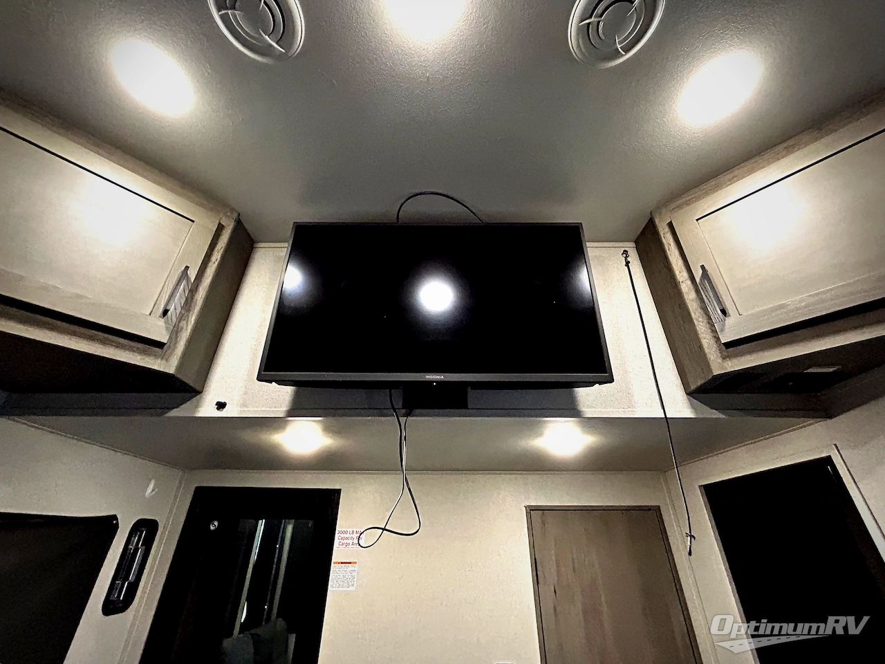 2021 Keystone Raptor 429 Photo 17