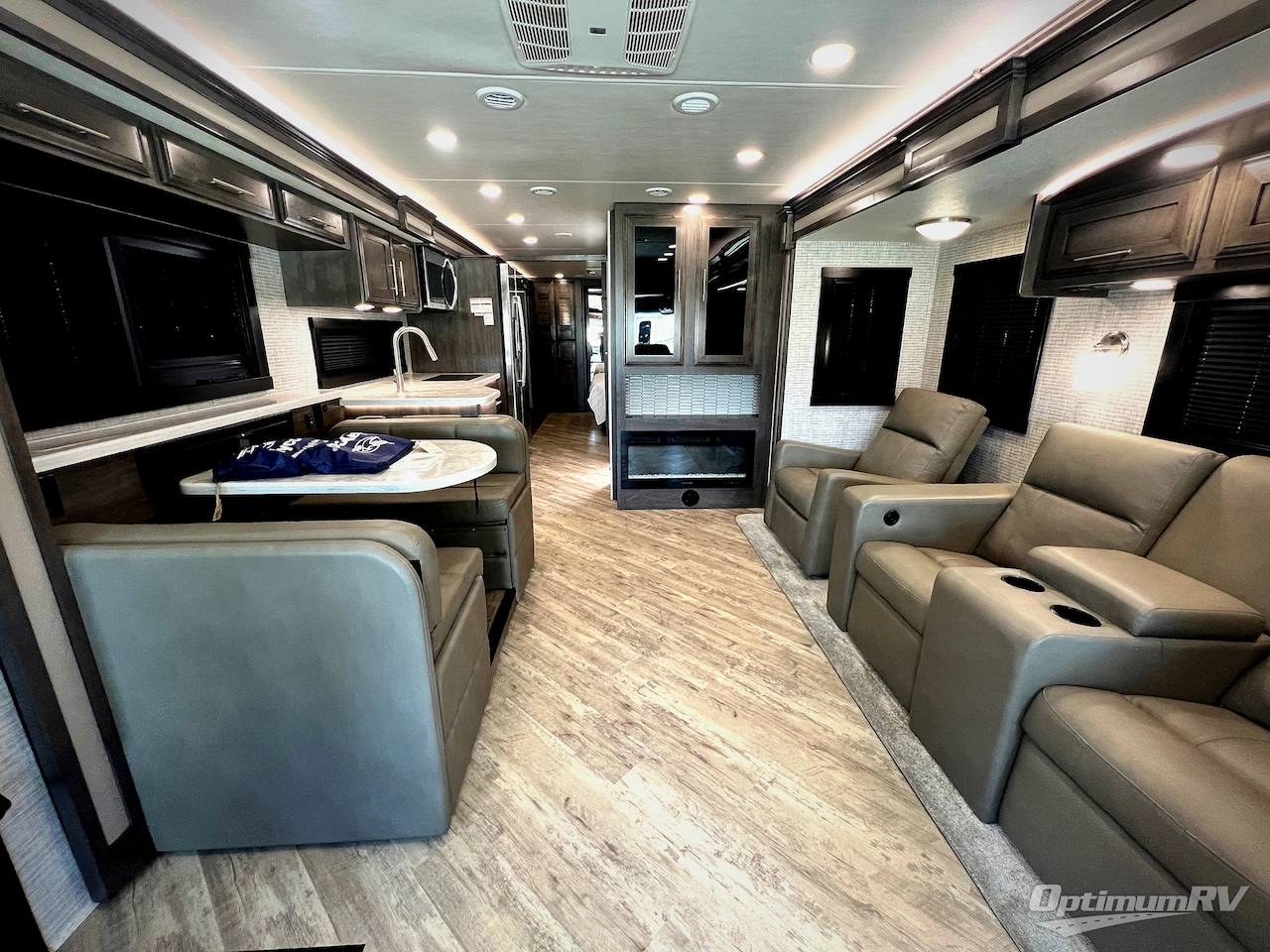 2025 Jayco Precept Prestige 36H Photo 4