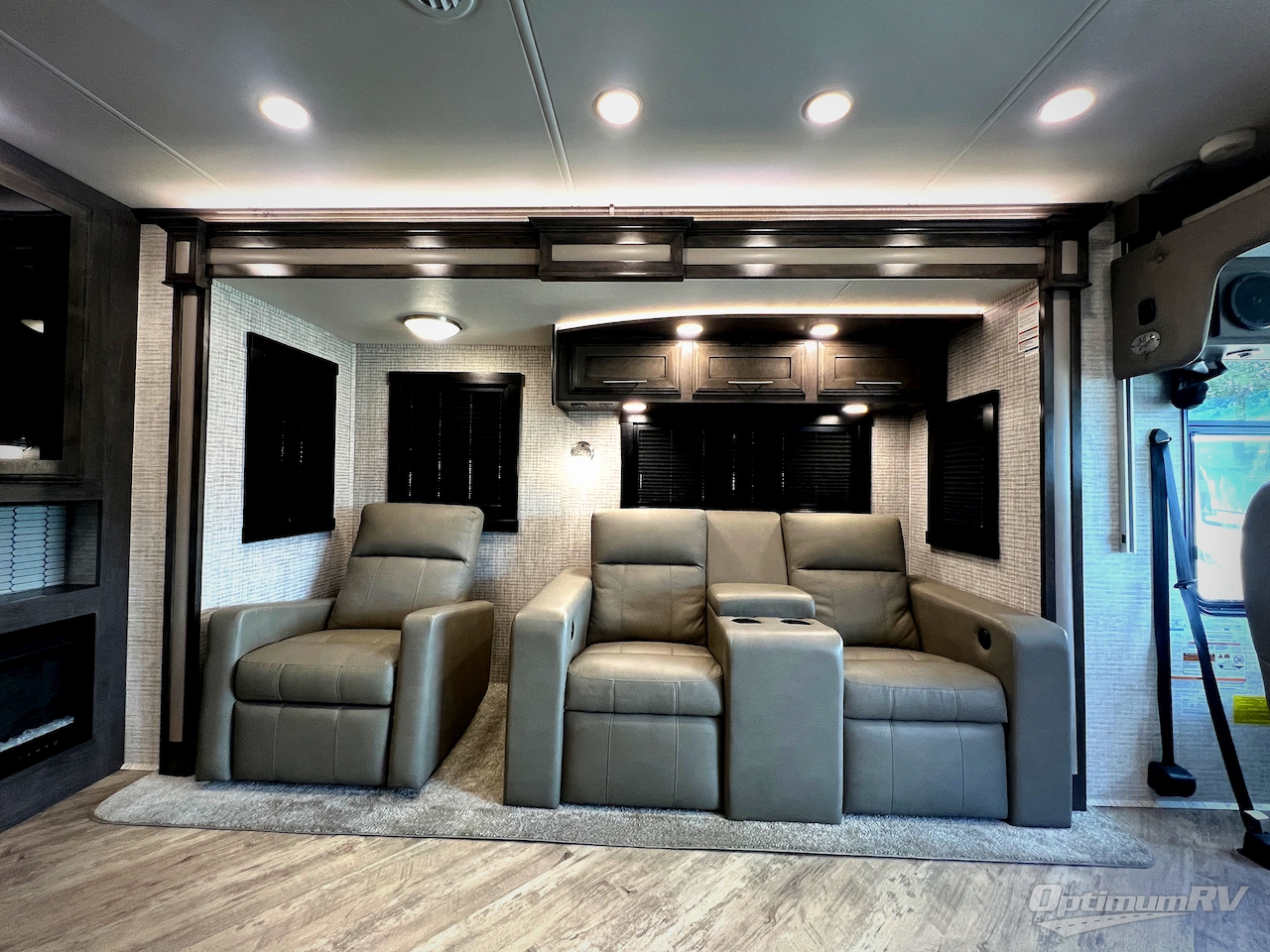 2025 Jayco Precept Prestige 36H Photo 8