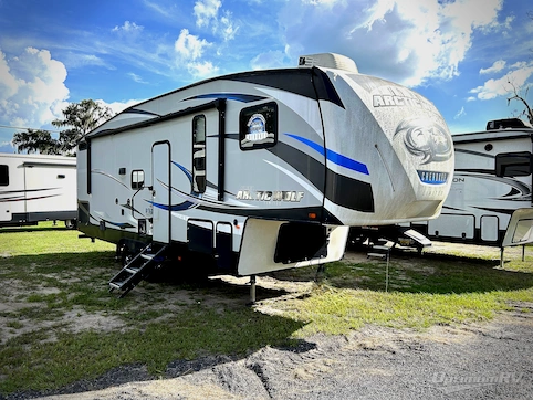 Used 2018 Forest River Cherokee Arctic Wolf 305ML6 Featured Photo