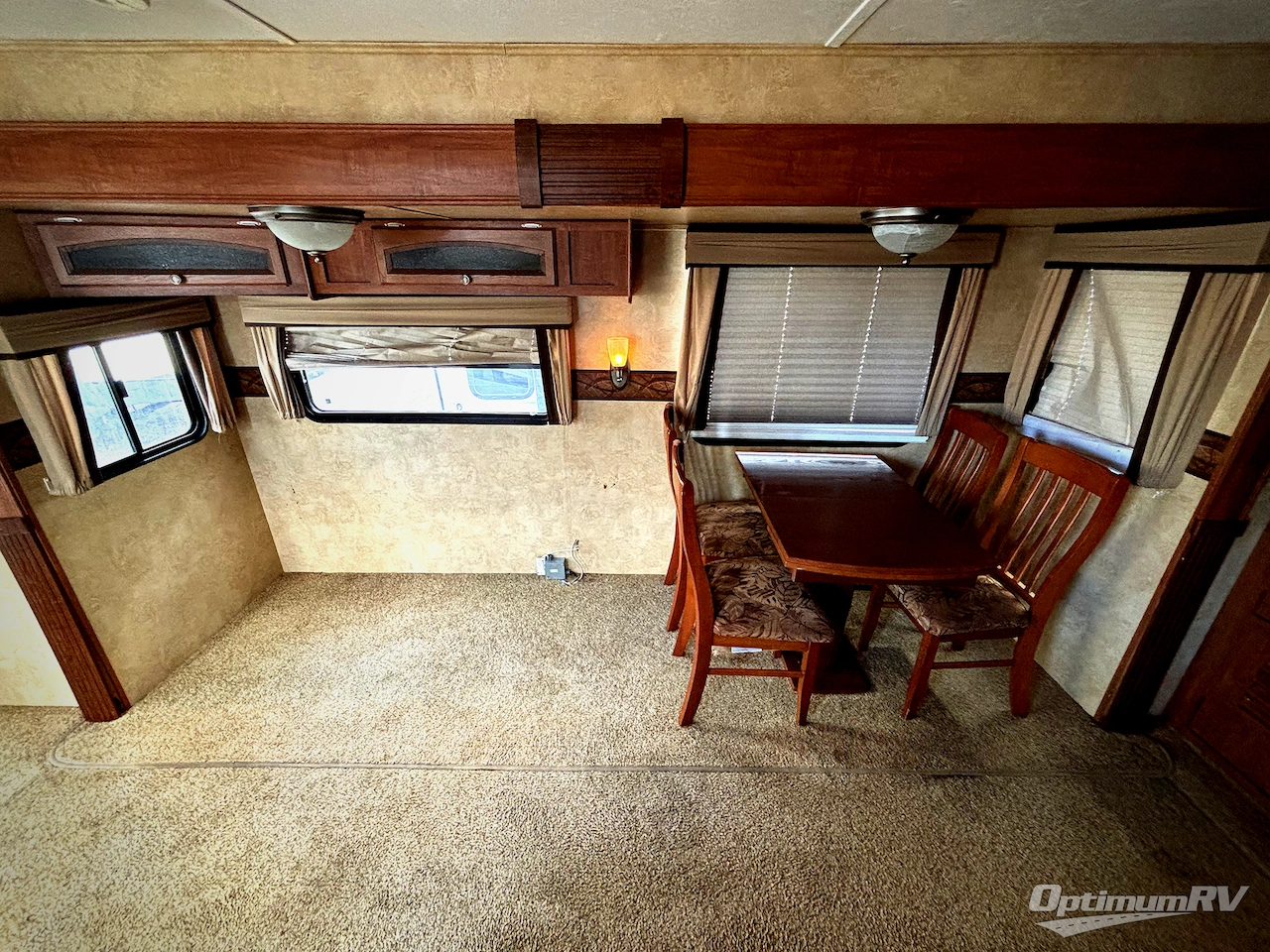 2012 Jayco Eagle 320RLDS Photo 6