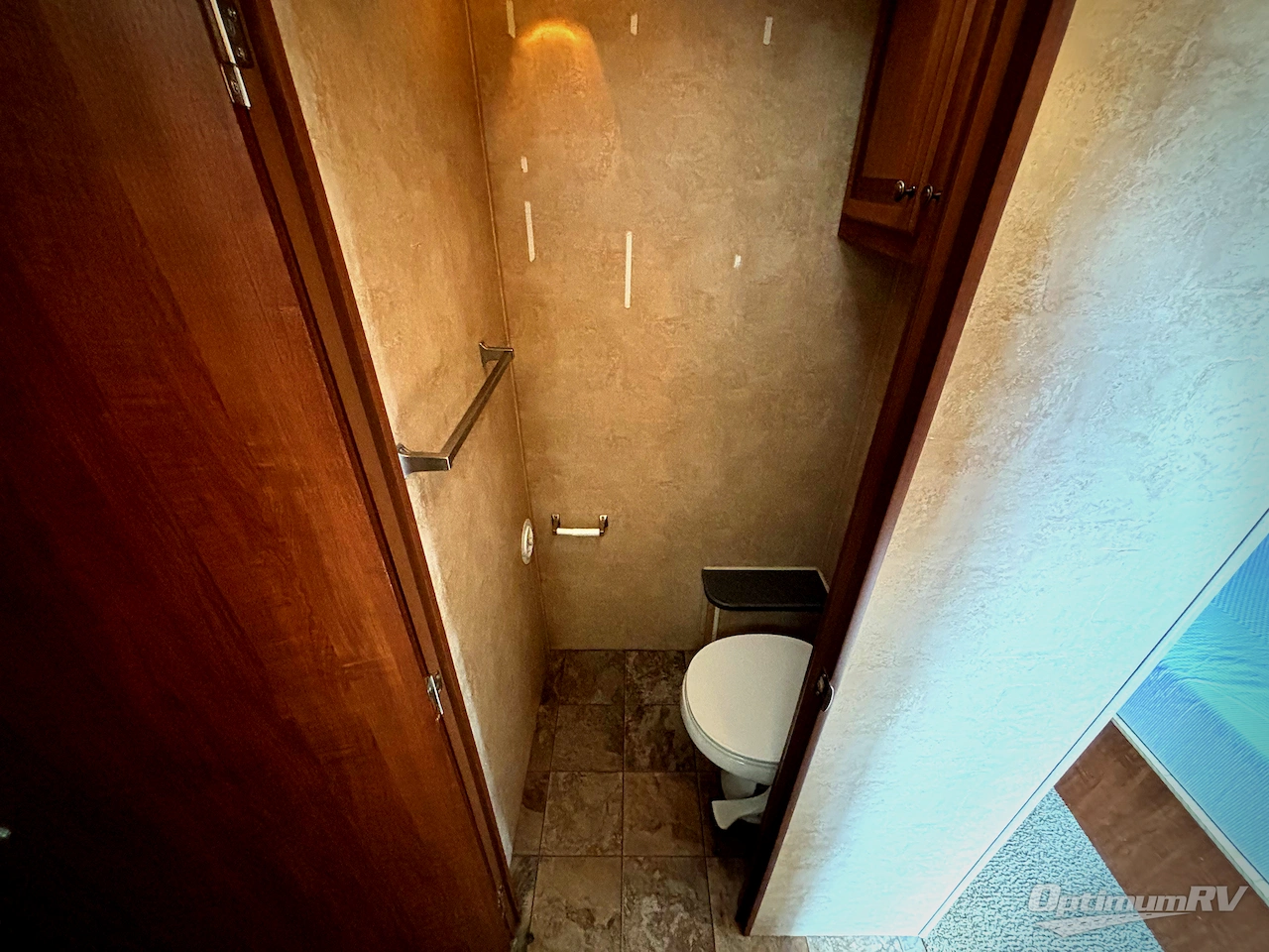 2012 Jayco Eagle 320RLDS Photo 13