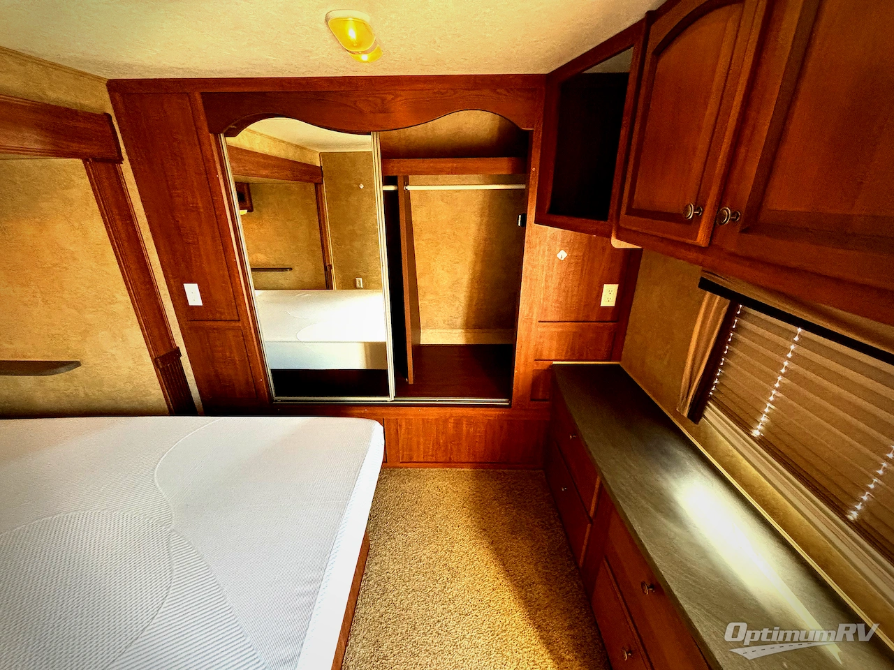 2012 Jayco Eagle 320RLDS Photo 10