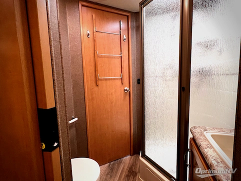 2017 Thor Four Winds 31E Bunkhouse RV Photo 4