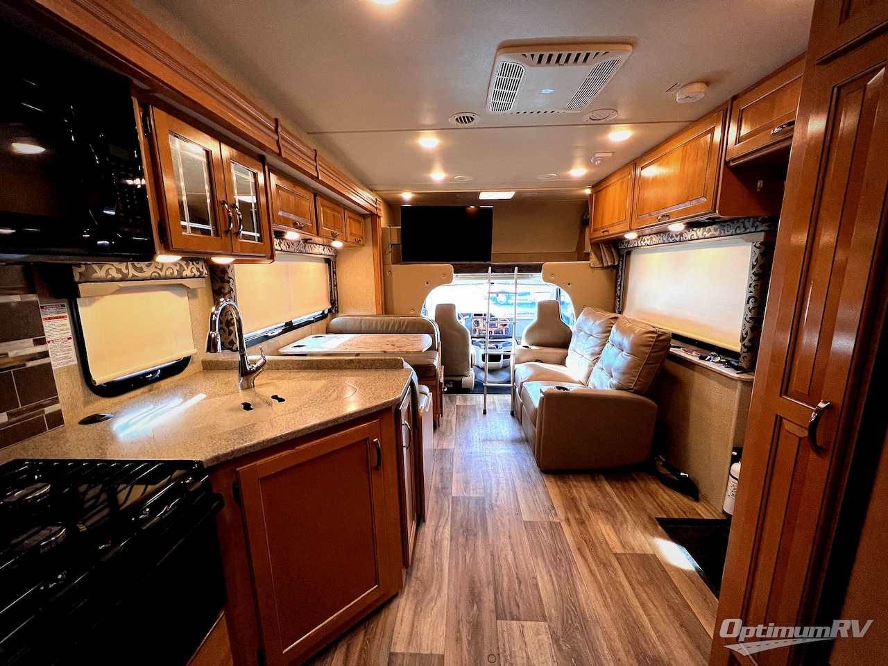2017 Thor Four Winds 31E Bunkhouse Photo 7