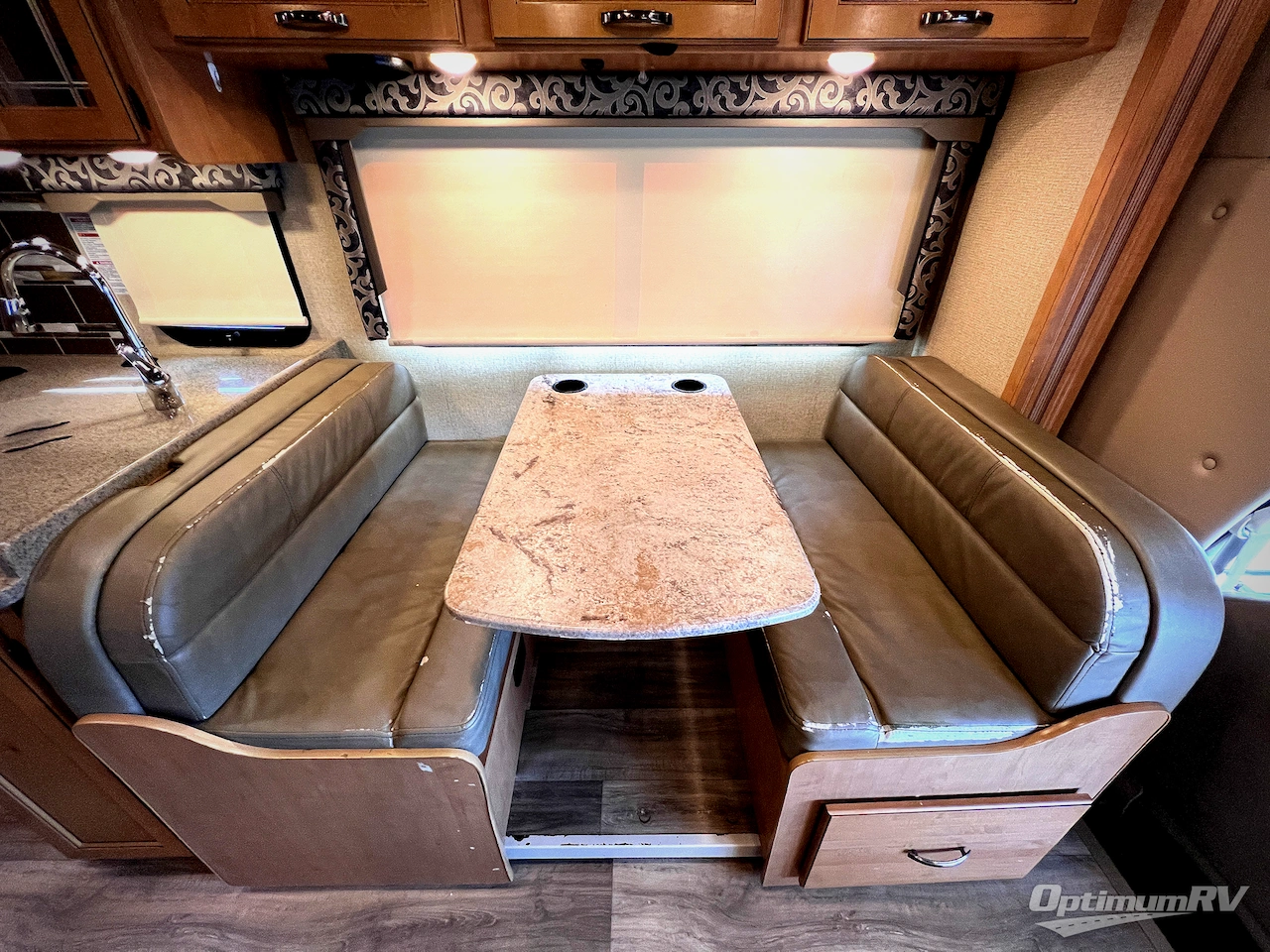 2017 Thor Four Winds 31E Bunkhouse Photo 12