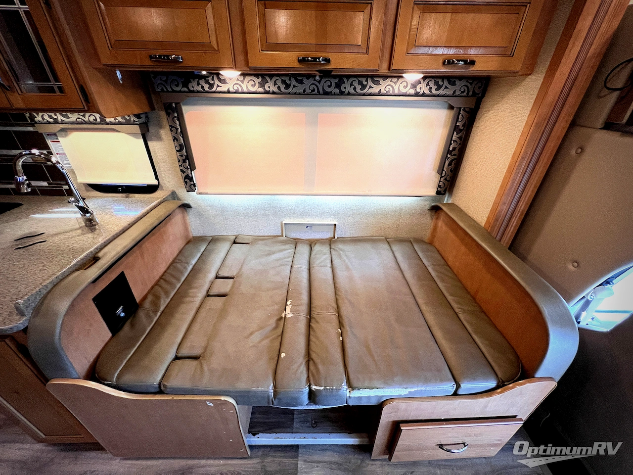 2017 Thor Four Winds 31E Bunkhouse Photo 13