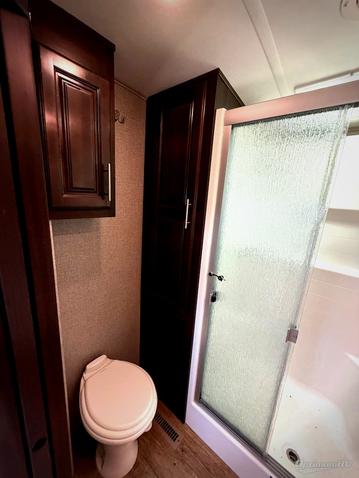 2019 Jayco North Point 387RDFS Photo 19