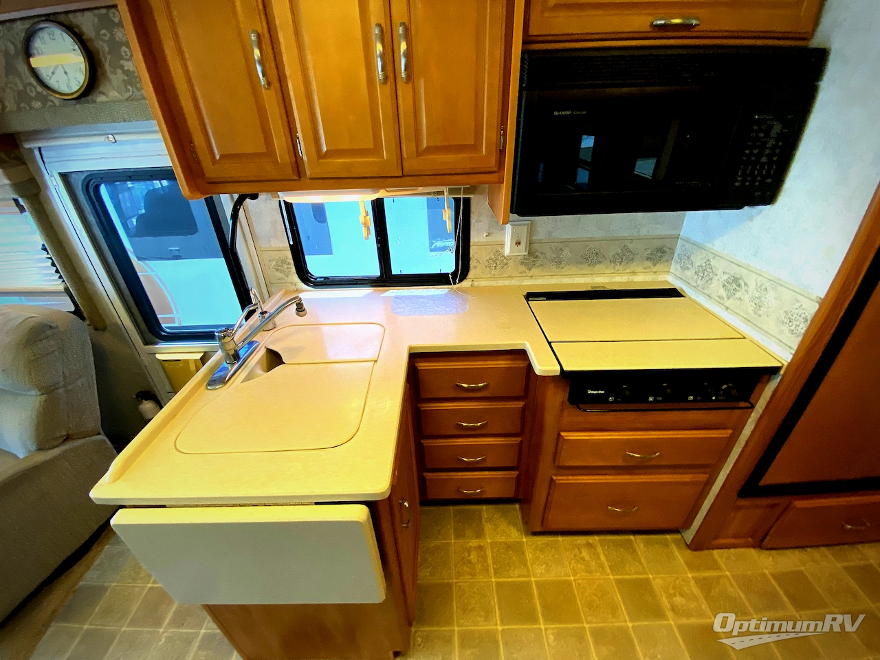 2006 Winnebago Voyage 31W Photo 14