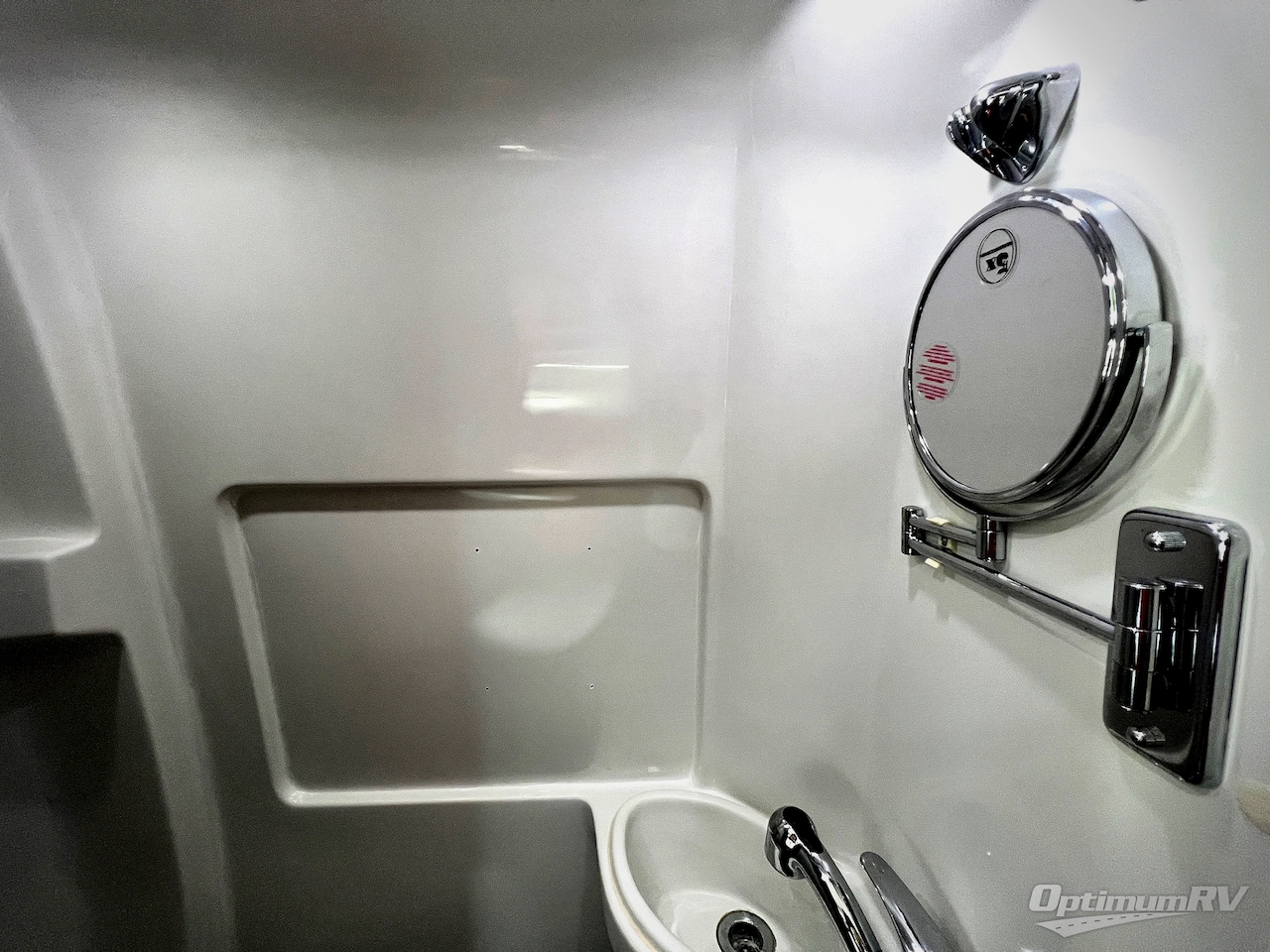 2016 Airstream Interstate Lounge EXT Lounge EXT Photo 19