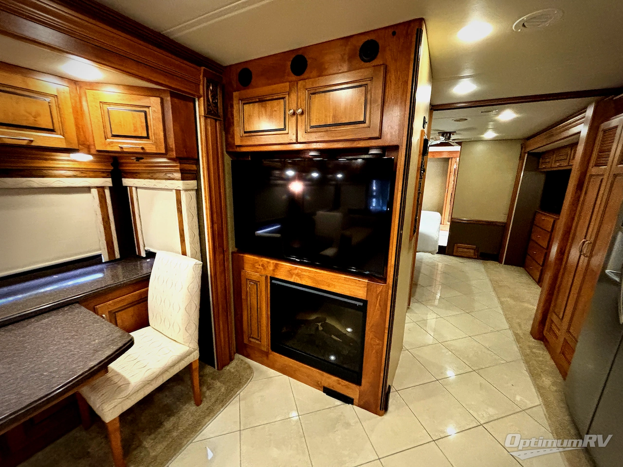 2013 Holiday Rambler Endeavor 43DFT Photo 12