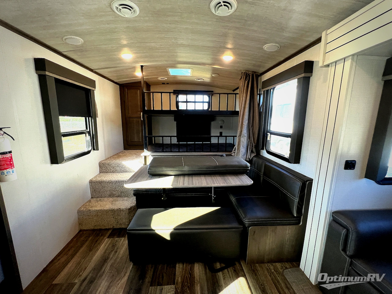 2022 Keystone Cougar Half-Ton 30BHS Photo 6