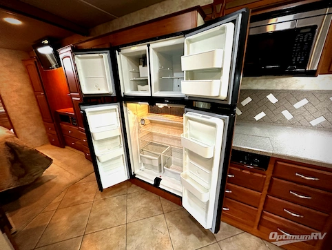 2012 Winnebago Adventurer 37F RV Photo 3