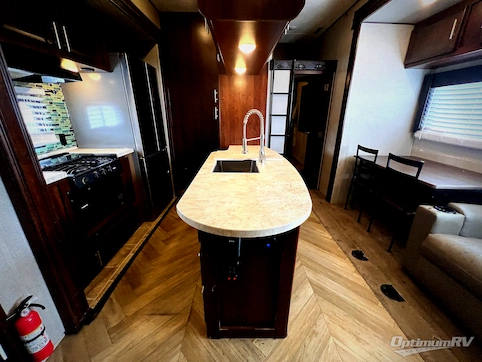2018 Forest River Vengeance 320A RV Photo 4