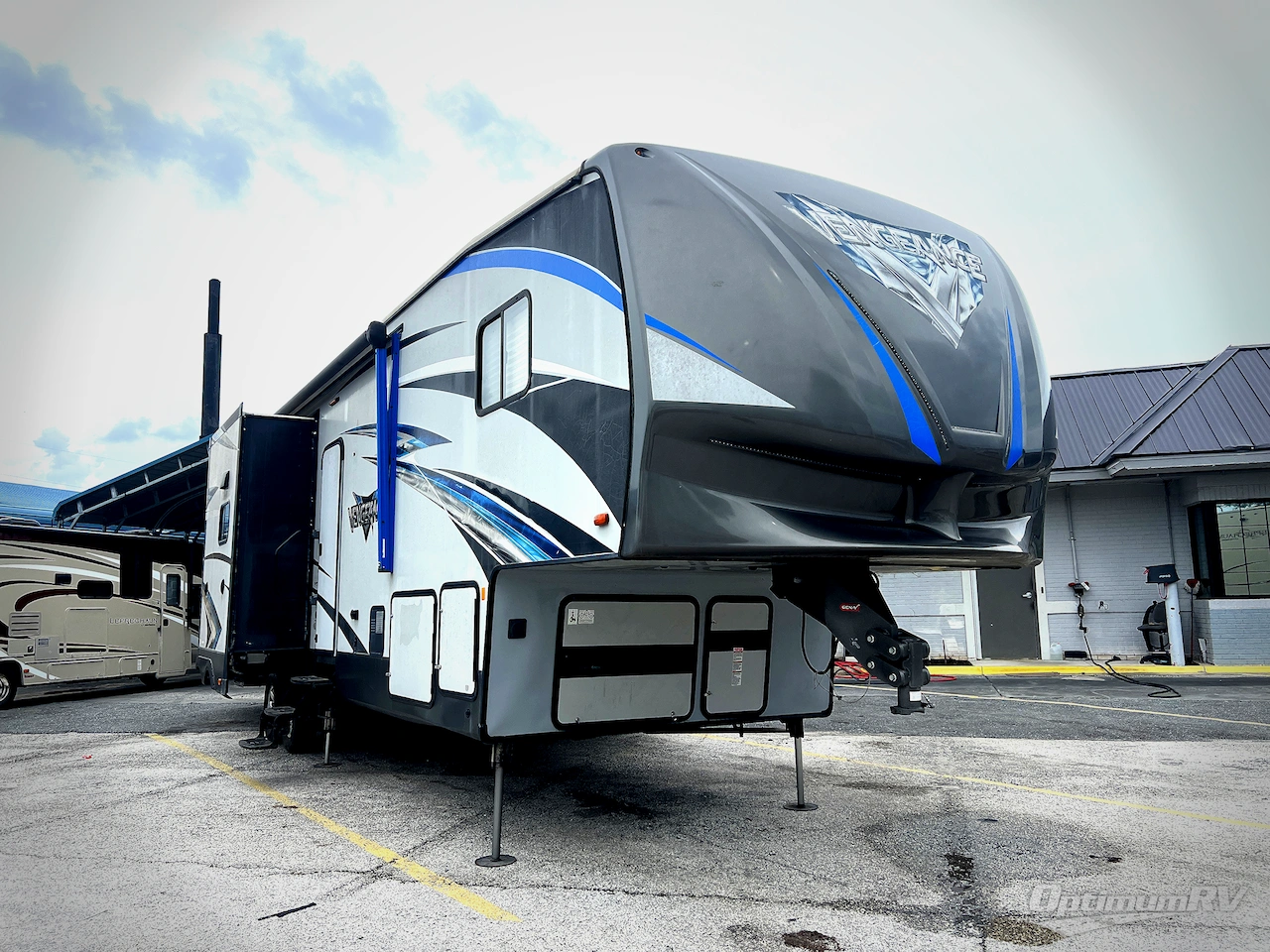 2018 Forest River Vengeance 320A Photo 1