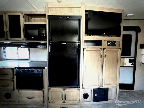2019 Grand Design Transcend 26RLS RV Photo 3
