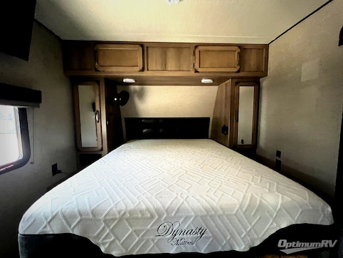 2019 Grand Design Transcend 26RLS RV Photo 4