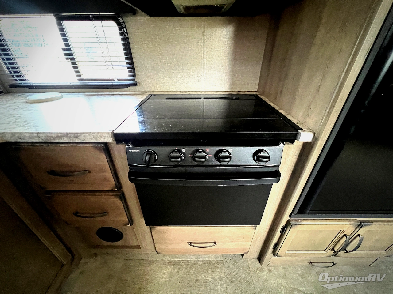 2019 Grand Design Transcend 26RLS Photo 9