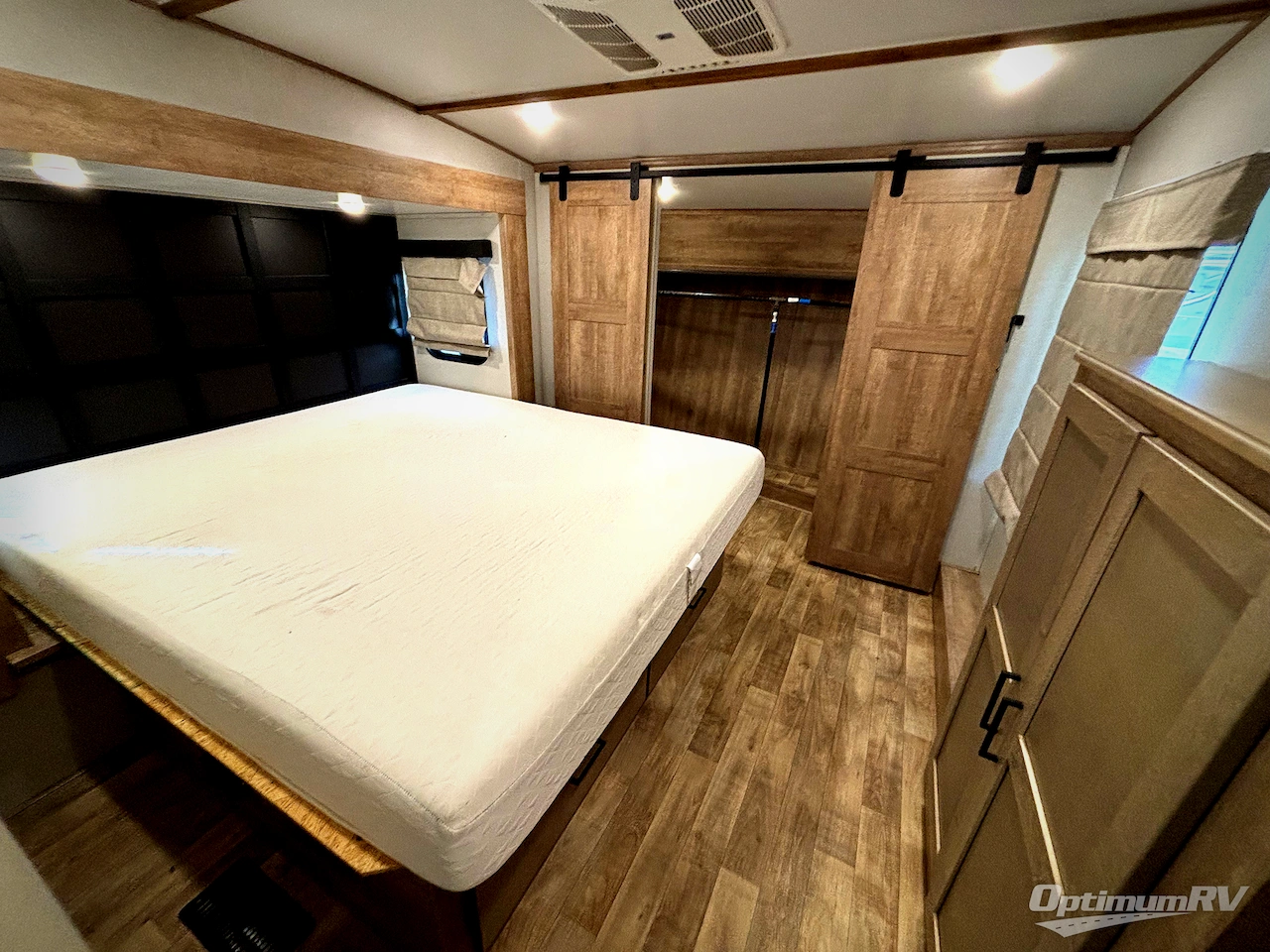 2021 Keystone Arcadia 3660RL Photo 8