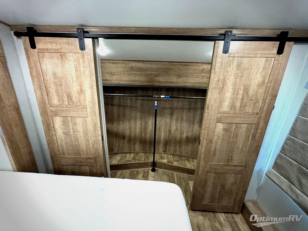 2021 Keystone Arcadia 3660RL Photo 10