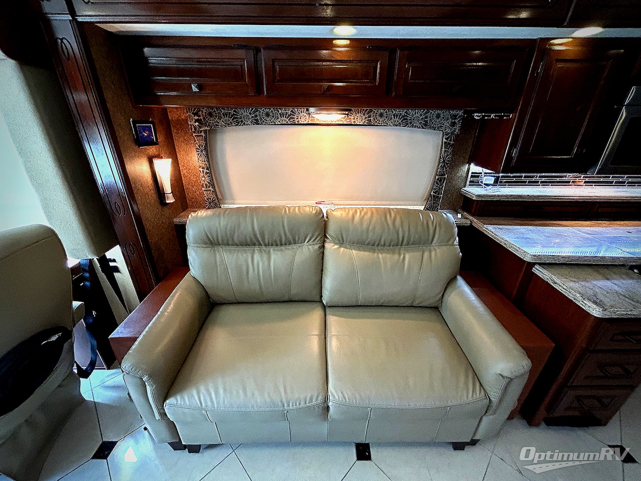 2014 Forest River Berkshire 390FL Photo 10