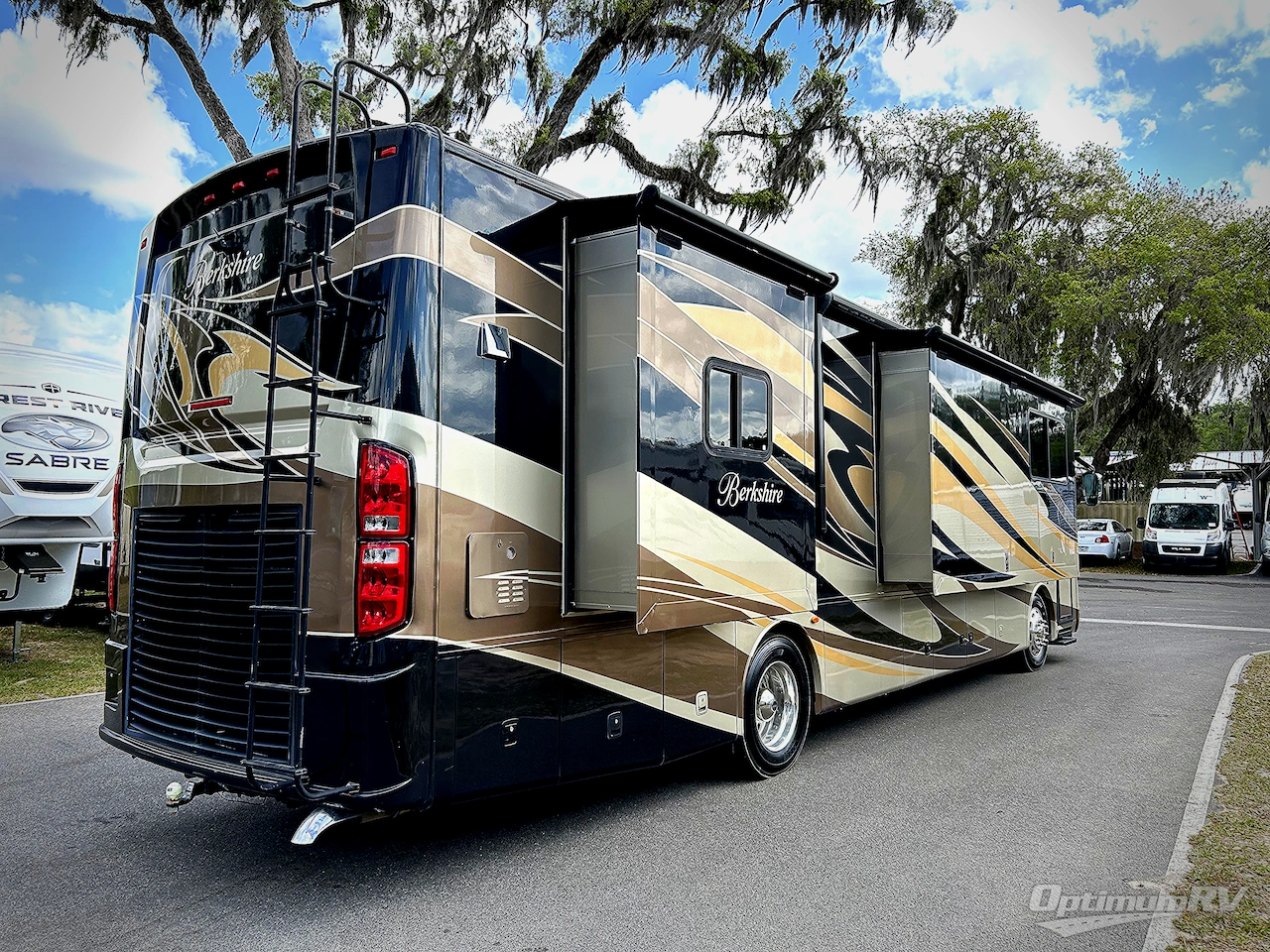 2014 Forest River Berkshire 390FL Photo 2