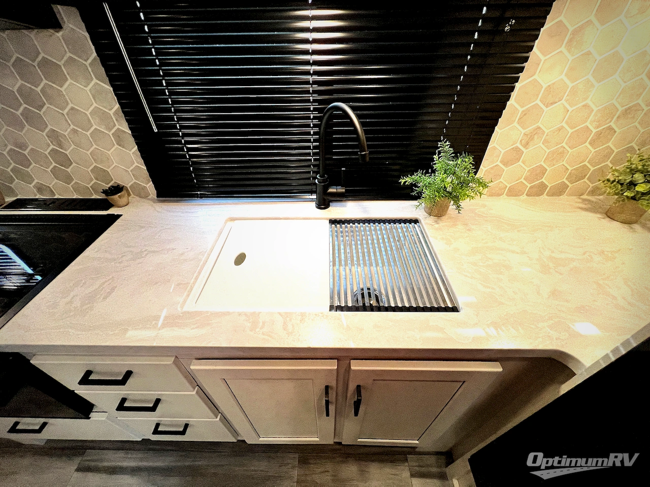 2024 Jayco Jay Feather 19MRK Photo 12