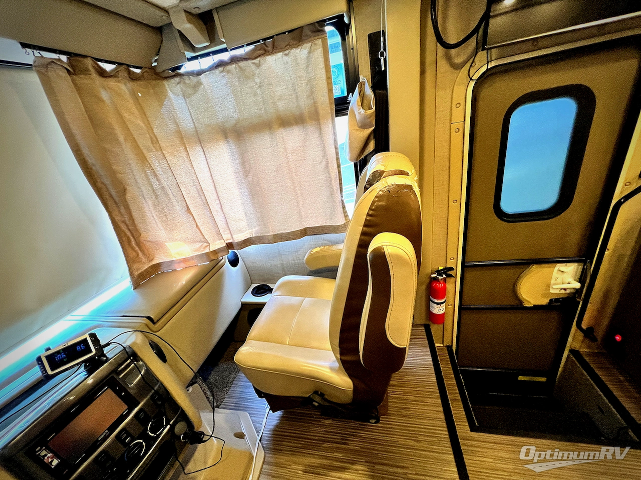 2018 Thor Vegas 25.3 Photo 9