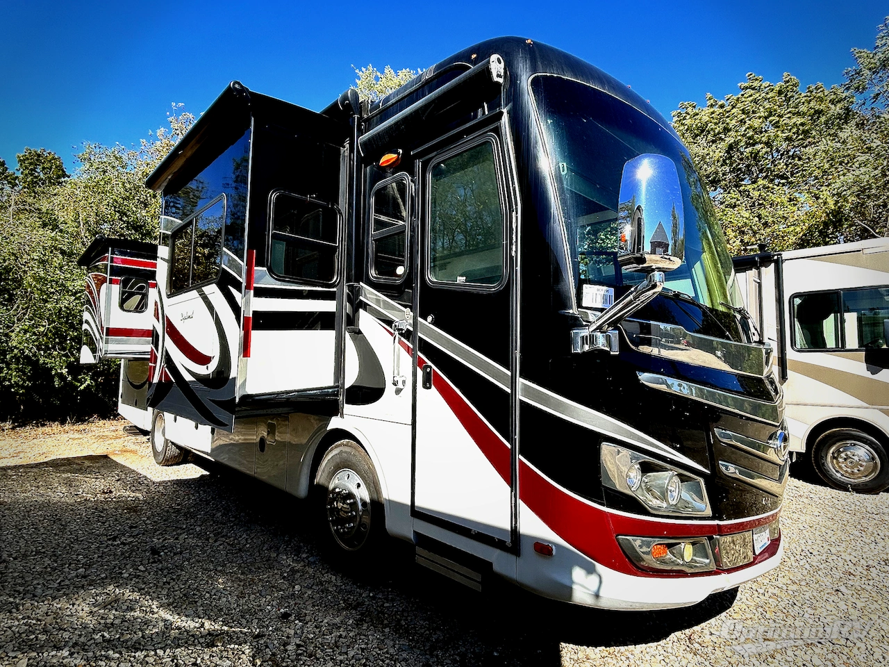 2013 Monaco Knight 36PFT Photo 1