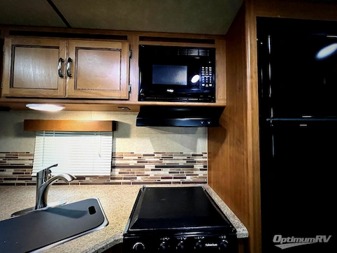 2017 CrossRoads Sunset Trail Super Lite ST250RB RV Photo 3
