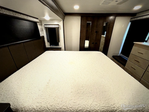 2022 Alliance Paradigm 372RK RV Photo 2