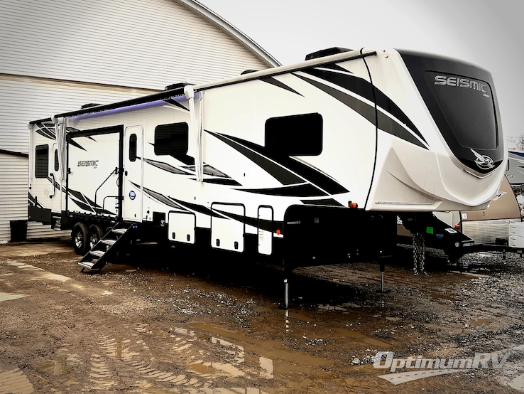 2021 Jayco Seismic 4113 RV Photo 1
