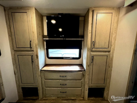 2023 Keystone Avalanche 295RK RV Photo 3