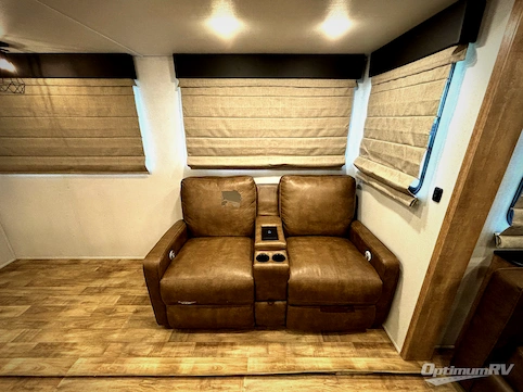 2023 Keystone Arcadia Super Lite 332SLRL RV Photo 4